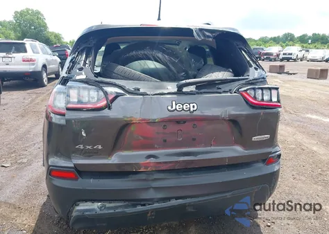2019 Jeep Cherokee Latitude Plus 4X4 from USA, damaged, VIN 1C4PJMLBXKD130475